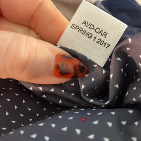 Untuckit Woman’s Puffer Vest Quilted Navy Blue Size Small - Picture 9 of 9